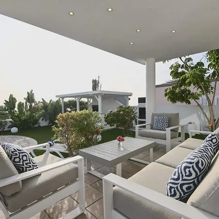 Boutique Tenerife * 아데제