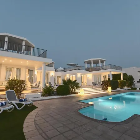 Boutique Tenerife * 아데제