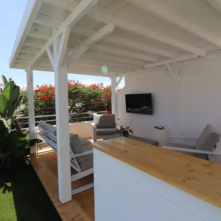 Boutique Tenerife 아데제